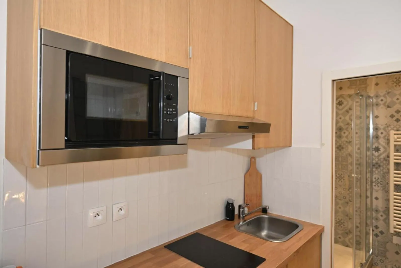 Stylish Studio - Champs-Elysees - Perfect Paris Stay Apartment